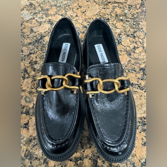 Steve Madden Karmine Loafer in Black Leather - Picture 2 of 5